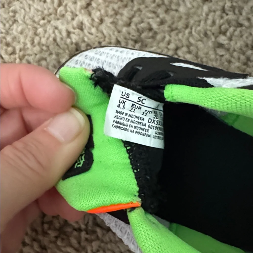 Jordan Tatum 1 Toddler Shoes 5C • White/Black/Neon • DX5958-108 - Picture 7 of 8